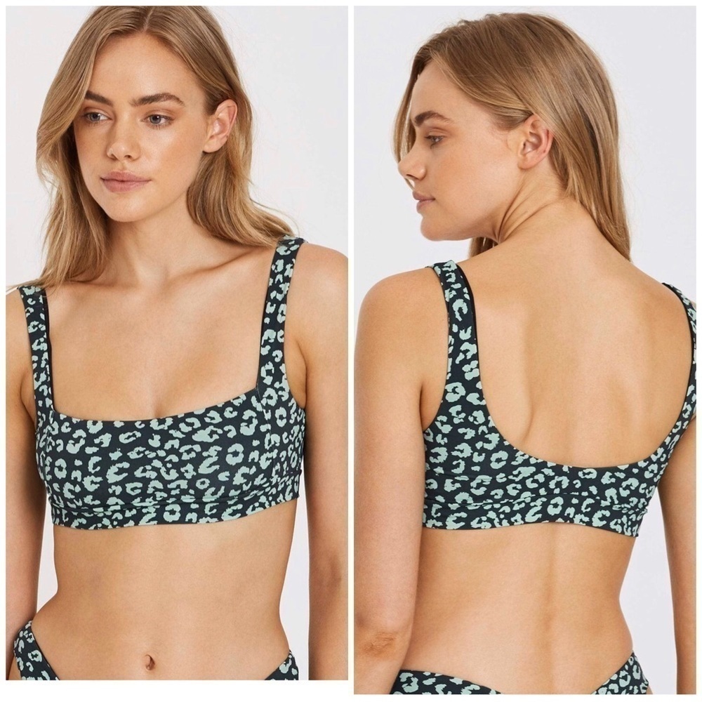 CHARLIE HOLIDAY Escapist Top